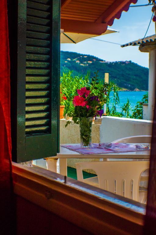 Agathi Beach House Агиос Гордиос Стая снимка