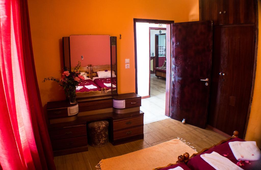 Agathi Beach House Агиос Гордиос Стая снимка