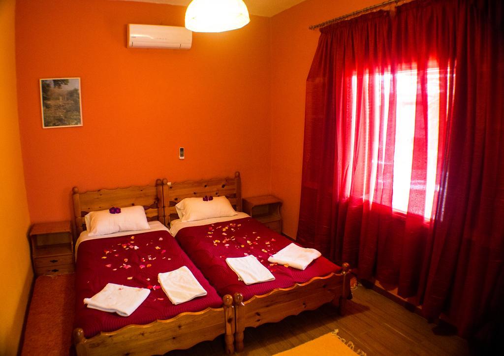 Agathi Beach House Агиос Гордиос Екстериор снимка