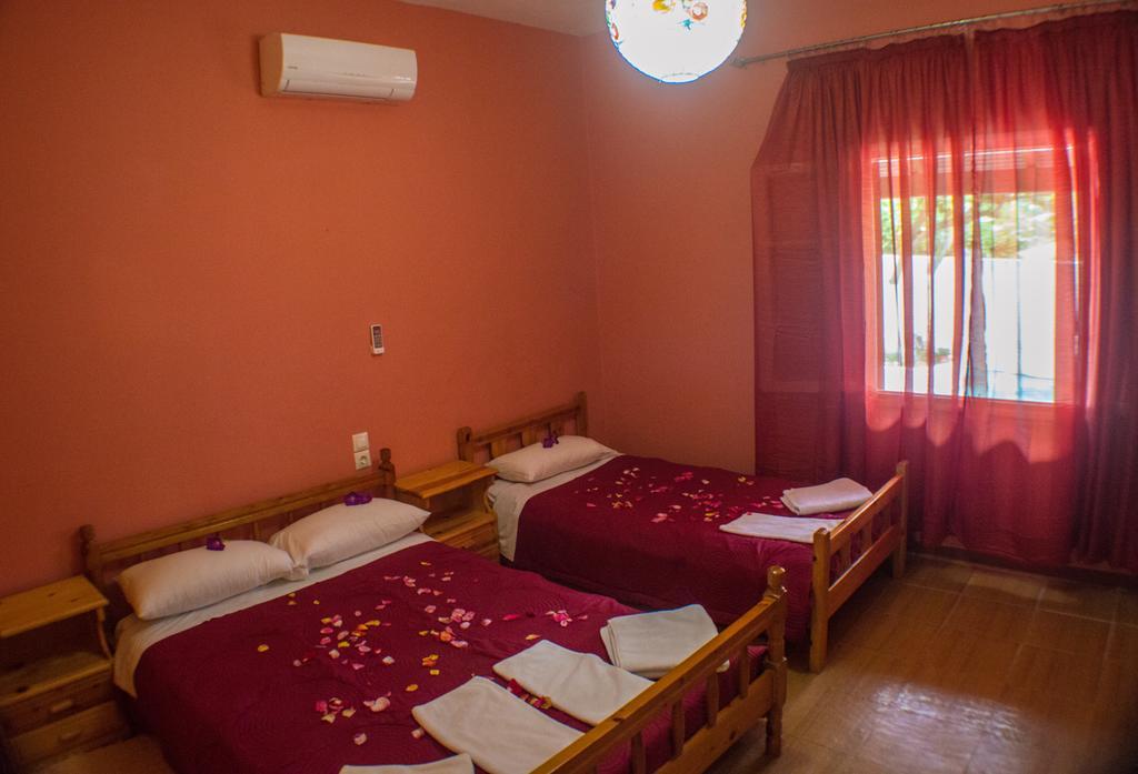 Agathi Beach House Агиос Гордиос Екстериор снимка