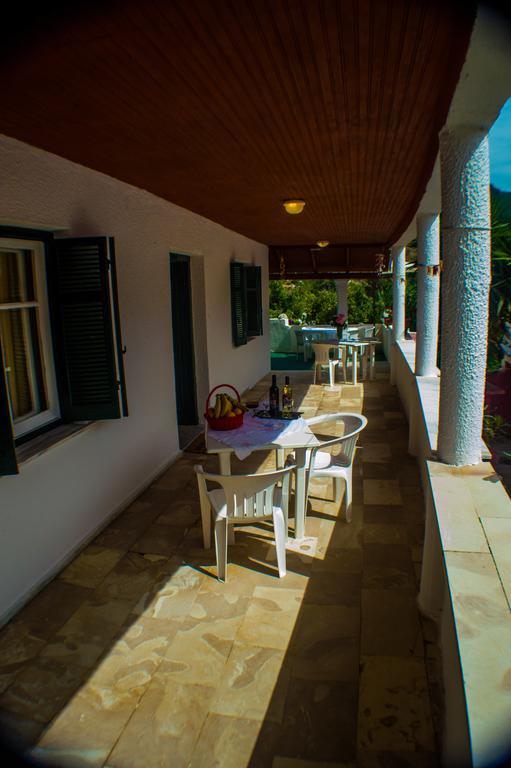 Agathi Beach House Агиос Гордиос Екстериор снимка