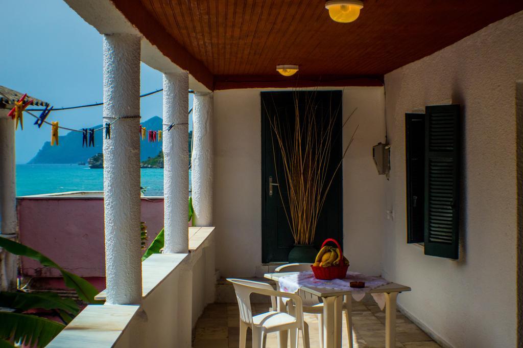 Agathi Beach House Агиос Гордиос Екстериор снимка